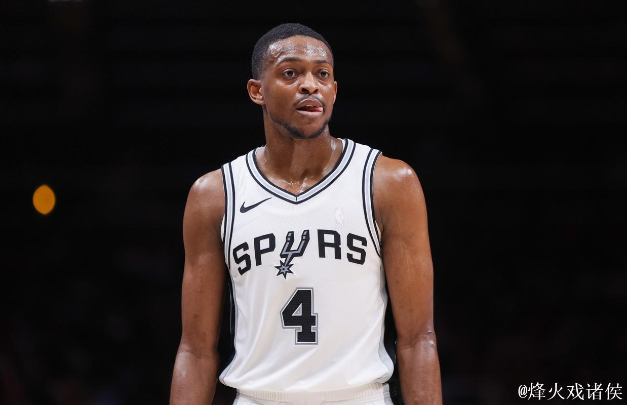 福克斯一家近况：27岁斩获2.3亿大合同，成马刺核心，娇妻显旺夫相